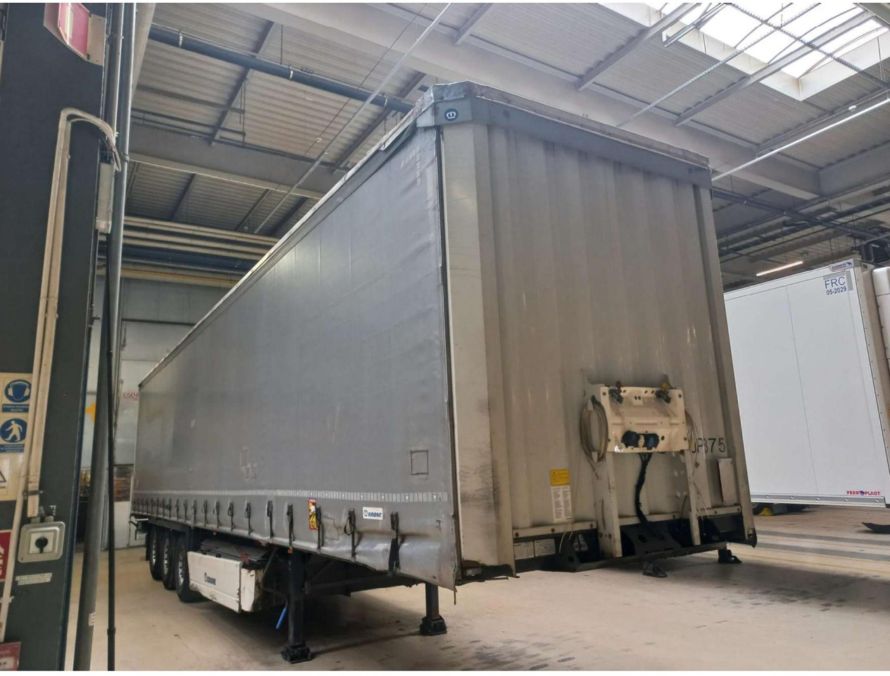 2018 Krone SDP Profi Liner Standard Lifting Axle - Semi-reboque de lona: foto 3 2018 Krone SDP Profi Liner Standard Lifting Axle - Semi-reboque de lona: foto 3