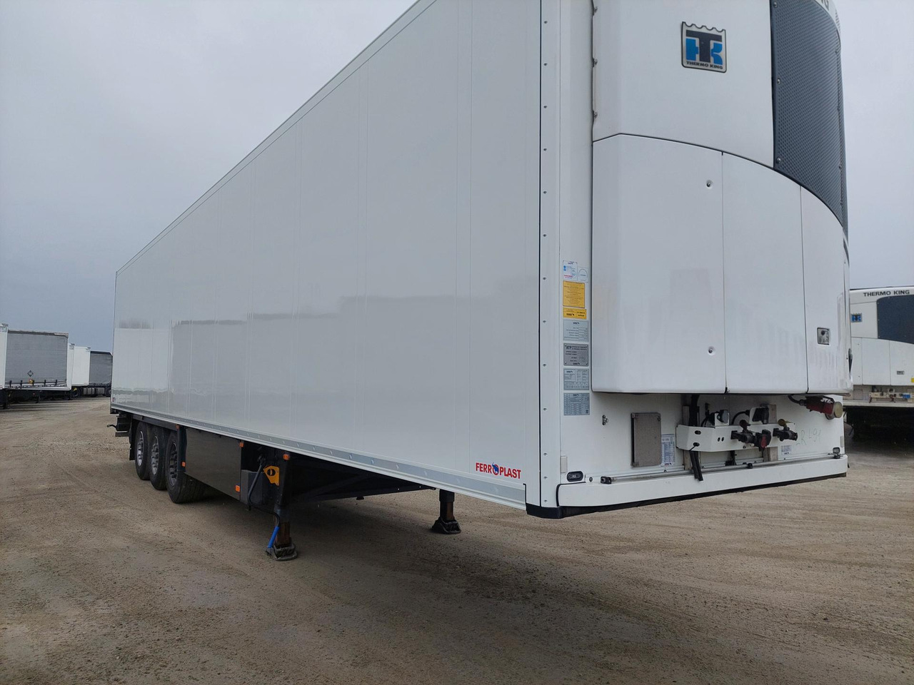 2018 Schmitz Cargobull Double Deck FP 60 ThermoKing SLXi 300 Lifting Axle - Semireboque frigorífico: foto 2 2018 Schmitz Cargobull Double Deck FP 60 ThermoKing SLXi 300 Lifting Axle - Semireboque frigorífico: foto 2
