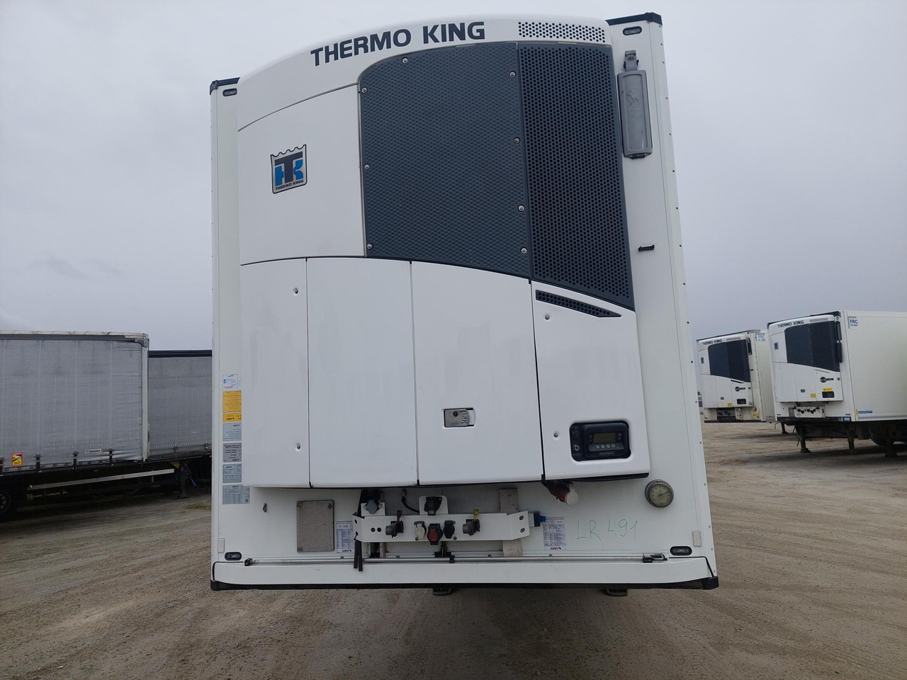 2018 Schmitz Cargobull Double Deck FP 60 ThermoKing SLXi 300 Lifting Axle - Semireboque frigorífico: foto 3 2018 Schmitz Cargobull Double Deck FP 60 ThermoKing SLXi 300 Lifting Axle - Semireboque frigorífico: foto 3