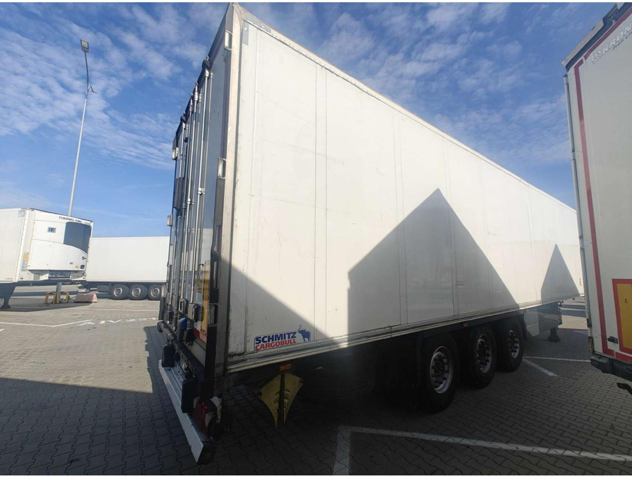 2018 Schmitz Cargobull SKO Double Deck FP 60 ThermoKing SLXi 300 Lifting Axle - Semireboque frigorífico: foto 3 2018 Schmitz Cargobull SKO Double Deck FP 60 ThermoKing SLXi 300 Lifting Axle - Semireboque frigorífico: foto 3