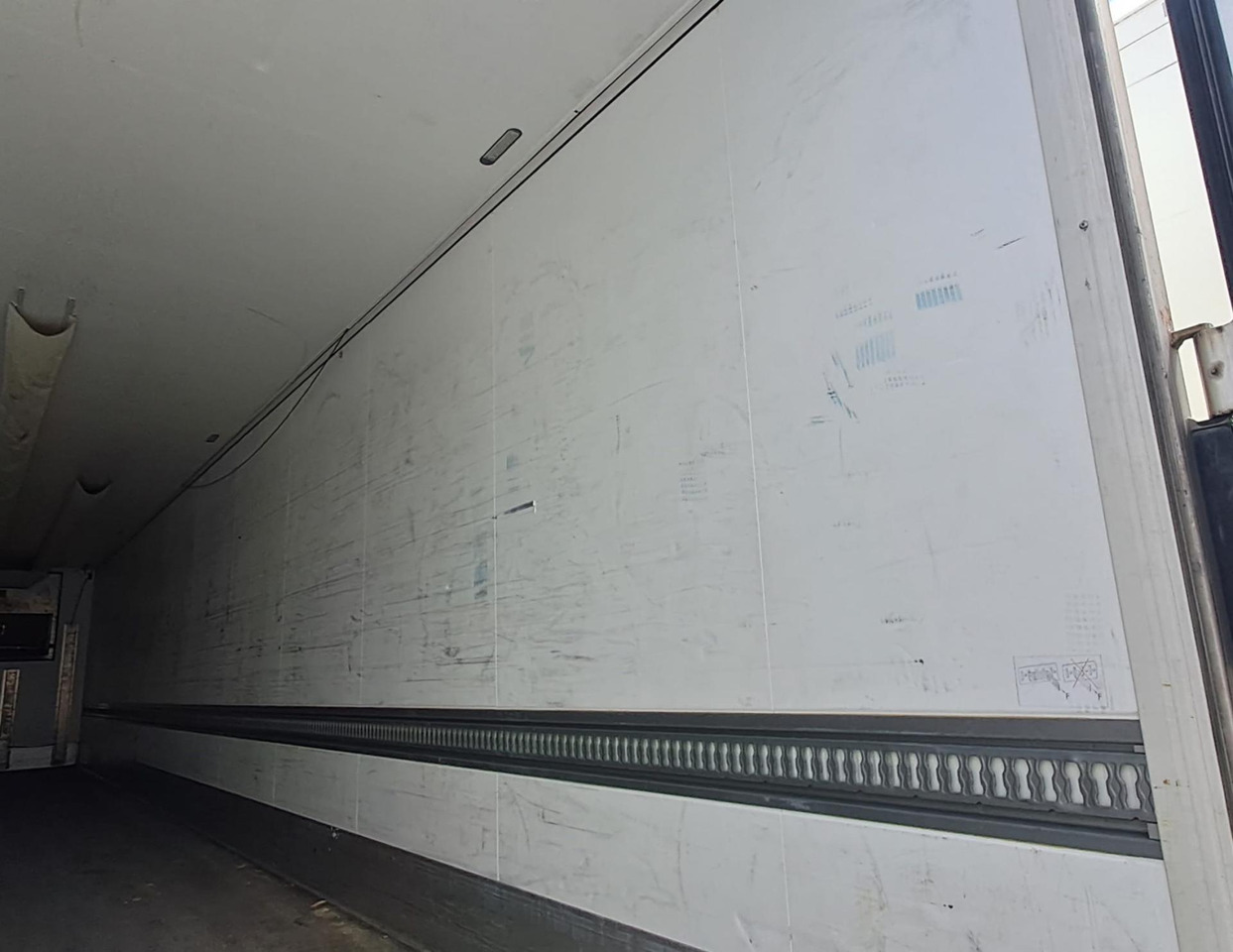 2018 Schmitz Cargobull SKO FP 60 ThermoKing SLXi 300 - Semireboque frigorífico: foto 2 2018 Schmitz Cargobull SKO FP 60 ThermoKing SLXi 300 - Semireboque frigorífico: foto 2