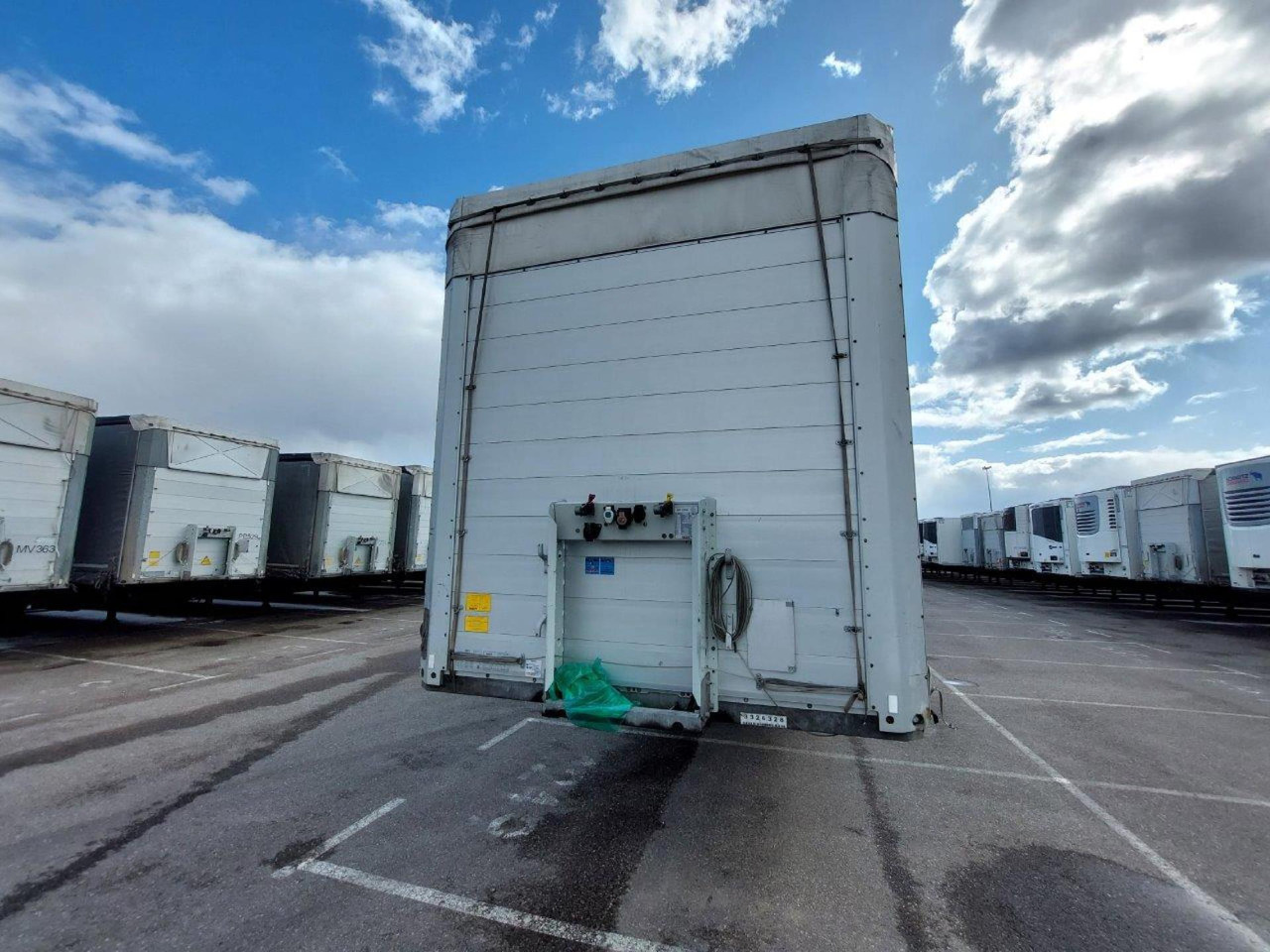 2019 Schmitz Cargobull SCS24/L Lifting Axle - Semi-reboque de lona: foto 1 2019 Schmitz Cargobull SCS24/L Lifting Axle - Semi-reboque de lona: foto 1
