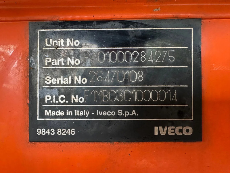 Iveco EuroCargo 80 -160L / EURO 6 / WINCH / ALU RAMPS / LOW KM! - Caminhão transporte de veículos: foto 4 Iveco EuroCargo 80 -160L / EURO 6 / WINCH / ALU RAMPS / LOW KM! - Caminhão transporte de veículos: foto 4