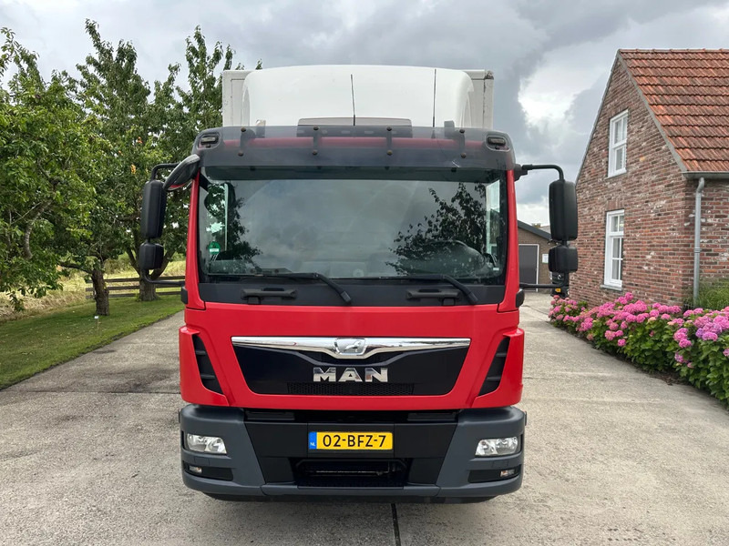 MAN TGM 15.250 / NL TRUCK / EURO 6 / NEW TYRES / NEW TACHO!! / BOX + LOADLIFT 2t - Caminhão furgão: foto 2 MAN TGM 15.250 / NL TRUCK / EURO 6 / NEW TYRES / NEW TACHO!! / BOX + LOADLIFT 2t - Caminhão furgão: foto 2
