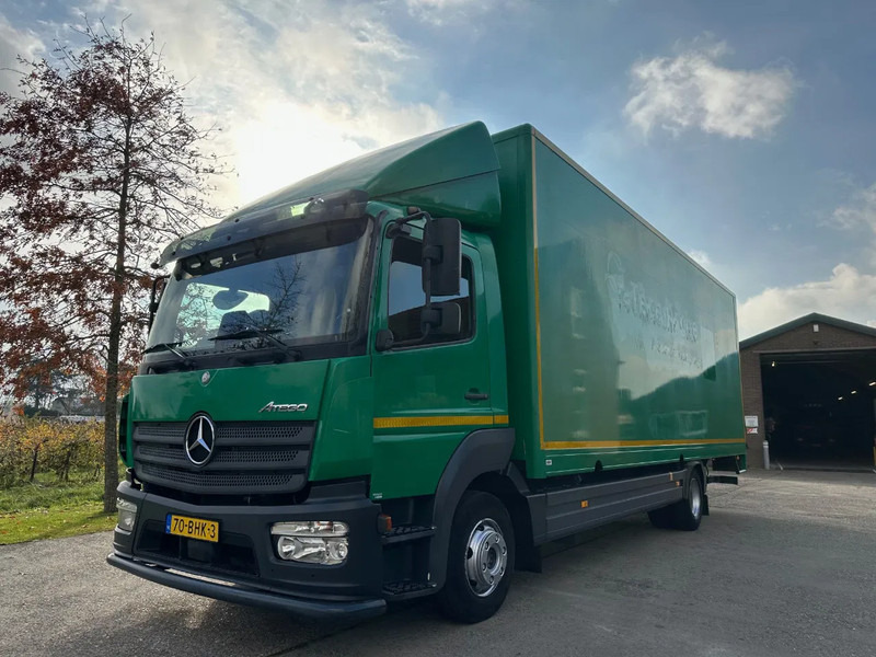 Mercedes-Benz Atego 1018 / NL TRUCK / EURO 6 / AIRCO / BOX+LIFT+SIDE DOOR / AUTOMATIC - Caminhão furgão: foto 1 Mercedes-Benz Atego 1018 / NL TRUCK / EURO 6 / AIRCO / BOX+LIFT+SIDE DOOR / AUTOMATIC - Caminhão furgão: foto 1