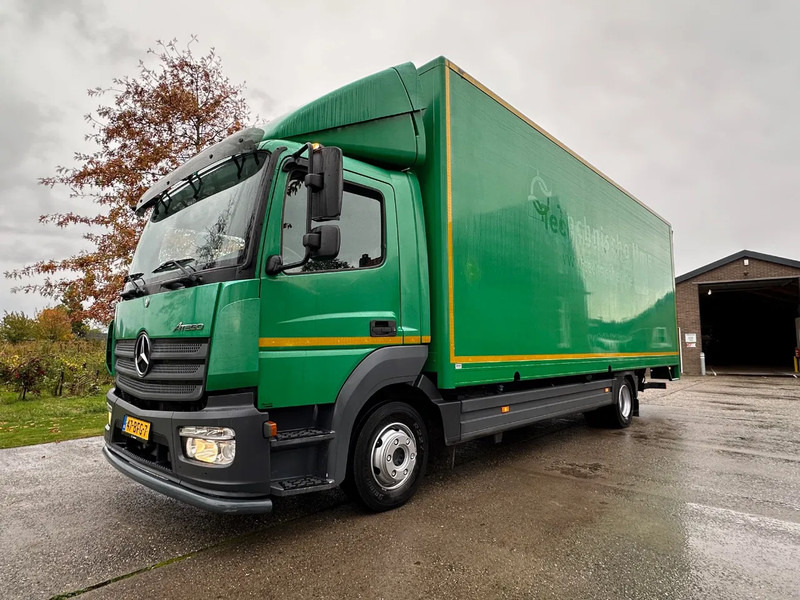 Mercedes-Benz Atego 1018 / NL TRUCK / EURO 6 / ONLY 100.000KM! / BOX+LIFT+SIDE DOOR / CLIMA / AUTOMATIC - Caminhão furgão: foto 1 Mercedes-Benz Atego 1018 / NL TRUCK / EURO 6 / ONLY 100.000KM! / BOX+LIFT+SIDE DOOR / CLIMA / AUTOMATIC - Caminhão furgão: foto 1
