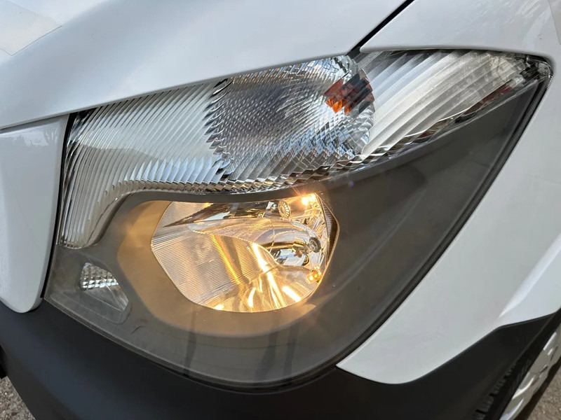 Mercedes-Benz Sprinter 313 CDI / L2H2 / AUTOMAAT / NL BUS / 130 PK / 2-ZITS / CC / AIRCO / CAMERA - Furgão: foto 4 Mercedes-Benz Sprinter 313 CDI / L2H2 / AUTOMAAT / NL BUS / 130 PK / 2-ZITS / CC / AIRCO / CAMERA - Furgão: foto 4