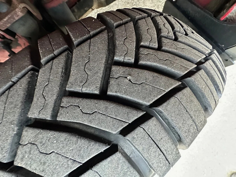 Iveco Daily 40C13 / BE COMBI 12T WITH VELDHUIZEN P31-5A / CREWCAB 7 pers. / NEW APK - Tractor: foto 5 Iveco Daily 40C13 / BE COMBI 12T WITH VELDHUIZEN P31-5A / CREWCAB 7 pers. / NEW APK - Tractor: foto 5