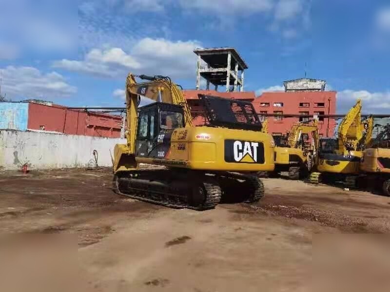 CATERPILLAR 330C - Escavadora de rastos: foto 2 CATERPILLAR 330C - Escavadora de rastos: foto 2