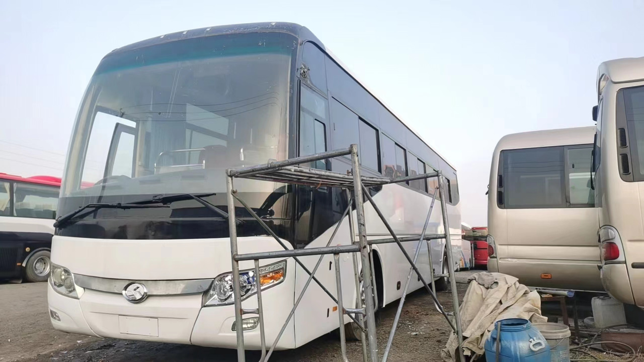 YUTONG - Autocarro: foto 2 YUTONG - Autocarro: foto 2