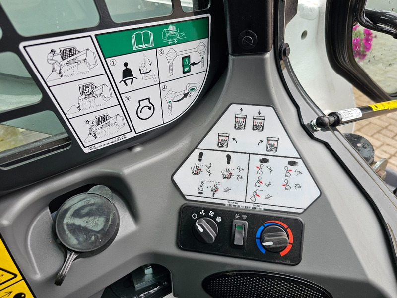 Carregadeira de rodas nuevo Bobcat S510: foto 13