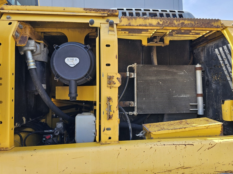 Escavadora de rastos Komatsu PC210LC-8: foto 16