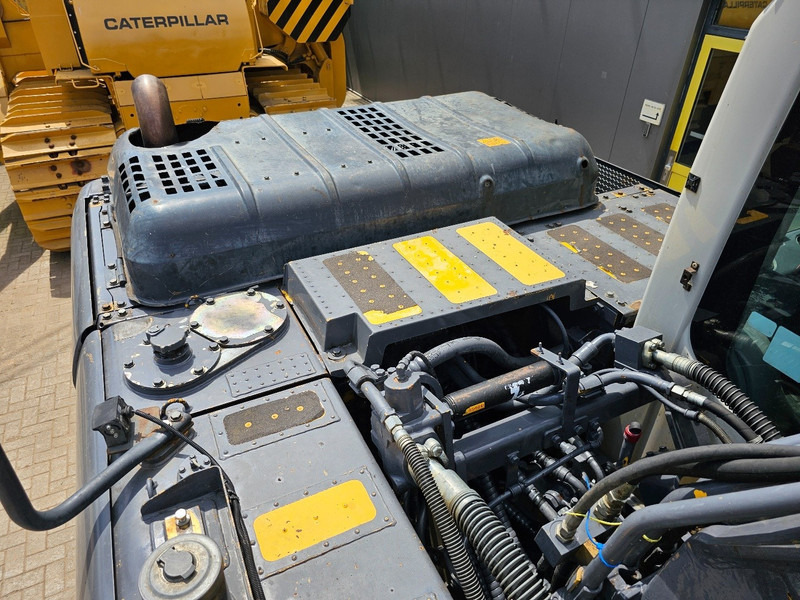 Escavadora de rastos Komatsu PC210LC-8: foto 11