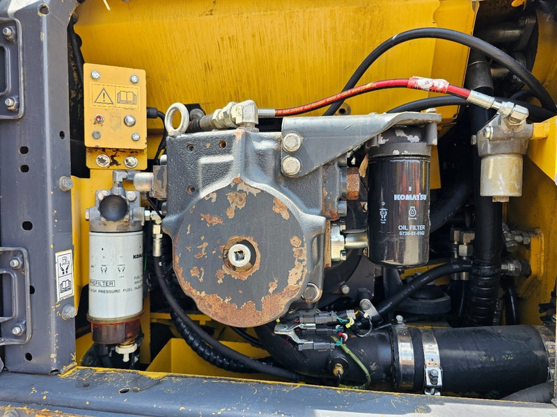 Escavadora de rastos Komatsu PC210LC-8: foto 13