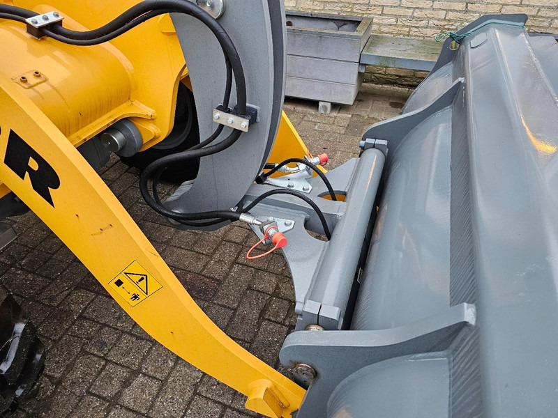 Carregadeira de rodas Liebherr L504C * NEW *: foto 11 Carregadeira de rodas Liebherr L504C * NEW *: foto 11