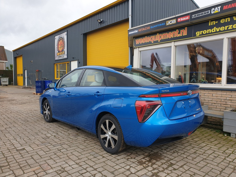 Toyota Mirai - Sedã: foto 3 Toyota Mirai - Sedã: foto 3