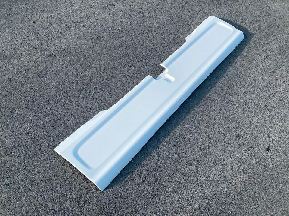 MAN Lions City A21 Heckstoßstange mit AHK Ausschnitt OE 88732035011 / 88.73203-5011 *280€ NETTO* Rohteil - Para-choque de Ônibus: foto 2 MAN Lions City A21 Heckstoßstange mit AHK Ausschnitt OE 88732035011 / 88.73203-5011 *280€ NETTO* Rohteil - Para-choque de Ônibus: foto 2