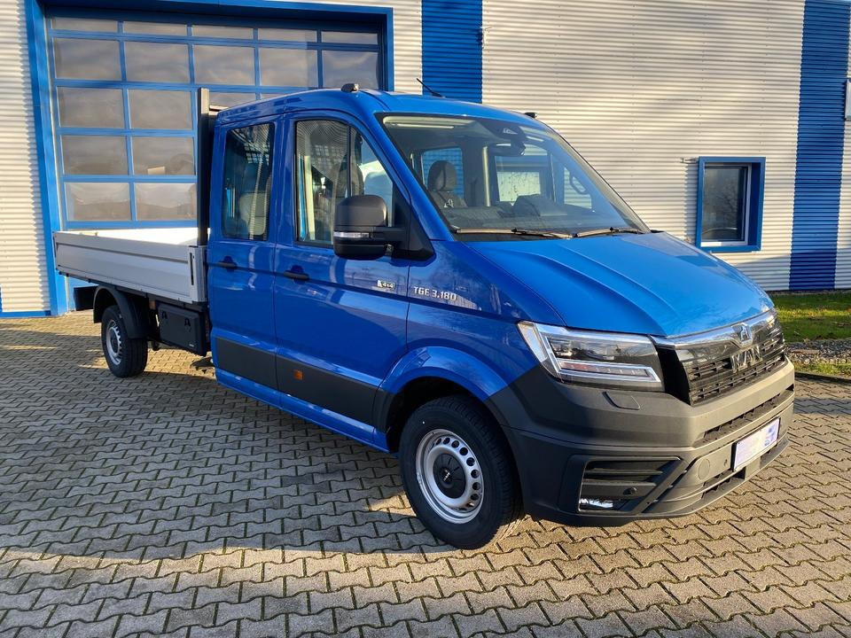 MAN TGE 3.180 4x4 Doka Pritsche Lang *INKL.19% MWT* AUTOMATIK*LED*CAM*AHK*TEMPO*STANDHZG*UVM* - Furgão caixa aberta, Carrinha cabine dupla: foto 2 MAN TGE 3.180 4x4 Doka Pritsche Lang *INKL.19% MWT* AUTOMATIK*LED*CAM*AHK*TEMPO*STANDHZG*UVM* - Furgão caixa aberta, Carrinha cabine dupla: foto 2