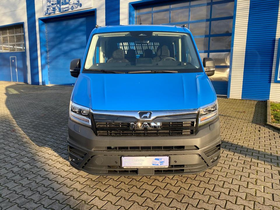 MAN TGE 3.180 4x4 Doka Pritsche Lang *INKL.19% MWT* AUTOMATIK*LED*CAM*AHK*TEMPO*STANDHZG*UVM* - Furgão caixa aberta, Carrinha cabine dupla: foto 3 MAN TGE 3.180 4x4 Doka Pritsche Lang *INKL.19% MWT* AUTOMATIK*LED*CAM*AHK*TEMPO*STANDHZG*UVM* - Furgão caixa aberta, Carrinha cabine dupla: foto 3
