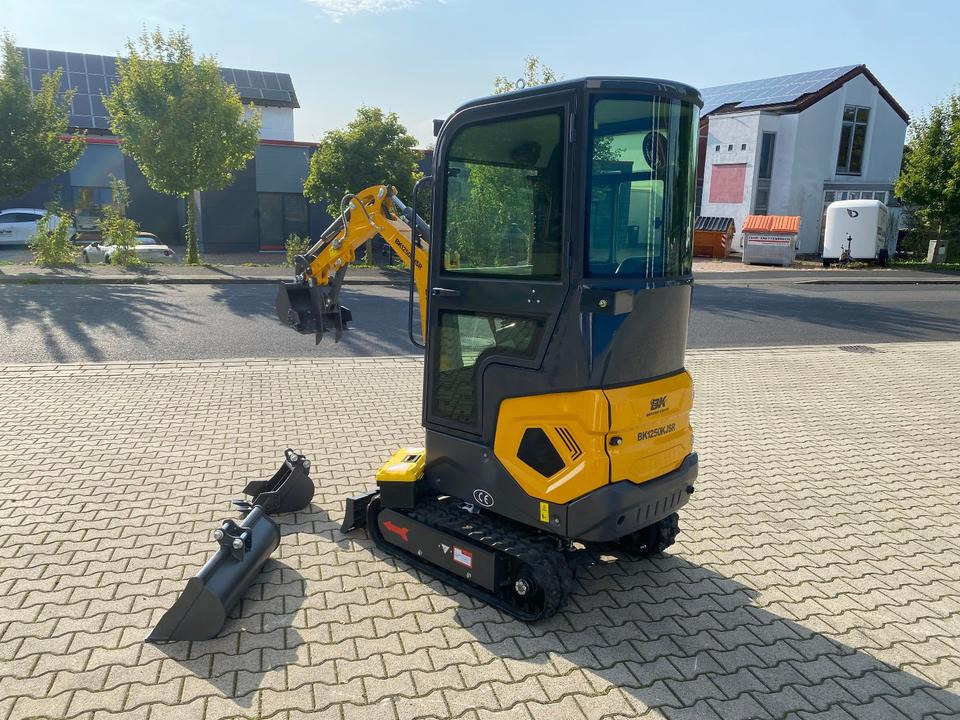 Minibagger BK1250KJSR inkl. Schaufelpaket *INKL.19% MWST*BERGER KRAUS*KUBOTA*VERSTELLFAHRWERK *SOFORT!* - Mini escavadeira: foto 3 Minibagger BK1250KJSR inkl. Schaufelpaket *INKL.19% MWST*BERGER KRAUS*KUBOTA*VERSTELLFAHRWERK *SOFORT!* - Mini escavadeira: foto 3