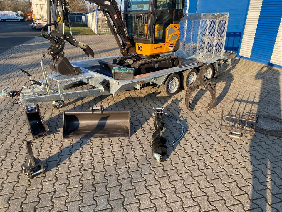 Minibagger BK2000NKSR + Tieflader + Zubehör *INKL.19% MWST*BERGER KRAUS*KUBOTA* KLIMA*SCHWENKARM*VERSTELLFAHRWERK* - Mini escavadeira, Reboque: foto 3 Minibagger BK2000NKSR + Tieflader + Zubehör *INKL.19% MWST*BERGER KRAUS*KUBOTA* KLIMA*SCHWENKARM*VERSTELLFAHRWERK* - Mini escavadeira, Reboque: foto 3