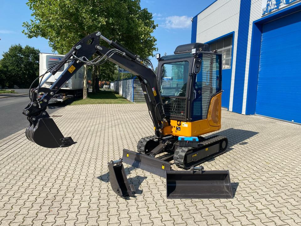 Minibagger BK2800ASR inkl. Schaufelpaket *INKL.19% MWST*BERGER KRAUS*KUBOTA*SCHWENKARM* VERSTELLFAHRWERK*KLIMA* - Mini escavadeira: foto 1 Minibagger BK2800ASR inkl. Schaufelpaket *INKL.19% MWST*BERGER KRAUS*KUBOTA*SCHWENKARM* VERSTELLFAHRWERK*KLIMA* - Mini escavadeira: foto 1