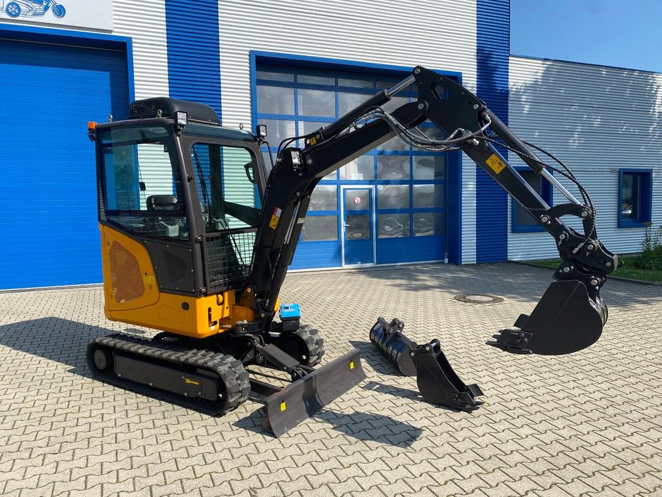 Minibagger BK2800ASR inkl. Schaufelpaket *INKL.19% MWST*BERGER KRAUS*KUBOTA*SCHWENKARM* VERSTELLFAHRWERK*KLIMA* - Mini escavadeira: foto 5 Minibagger BK2800ASR inkl. Schaufelpaket *INKL.19% MWST*BERGER KRAUS*KUBOTA*SCHWENKARM* VERSTELLFAHRWERK*KLIMA* - Mini escavadeira: foto 5