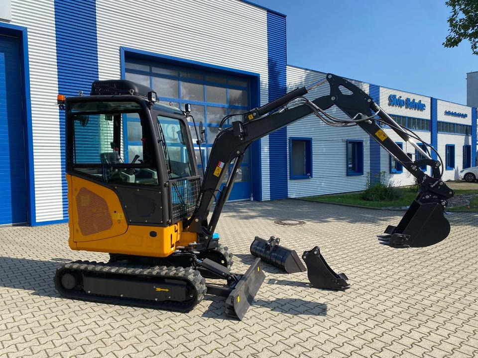 Minibagger BK2800ASR inkl. Schaufelpaket *INKL.19% MWST*BERGER KRAUS*KUBOTA*SCHWENKARM* VERSTELLFAHRWERK*KLIMA* - Mini escavadeira: foto 4 Minibagger BK2800ASR inkl. Schaufelpaket *INKL.19% MWST*BERGER KRAUS*KUBOTA*SCHWENKARM* VERSTELLFAHRWERK*KLIMA* - Mini escavadeira: foto 4