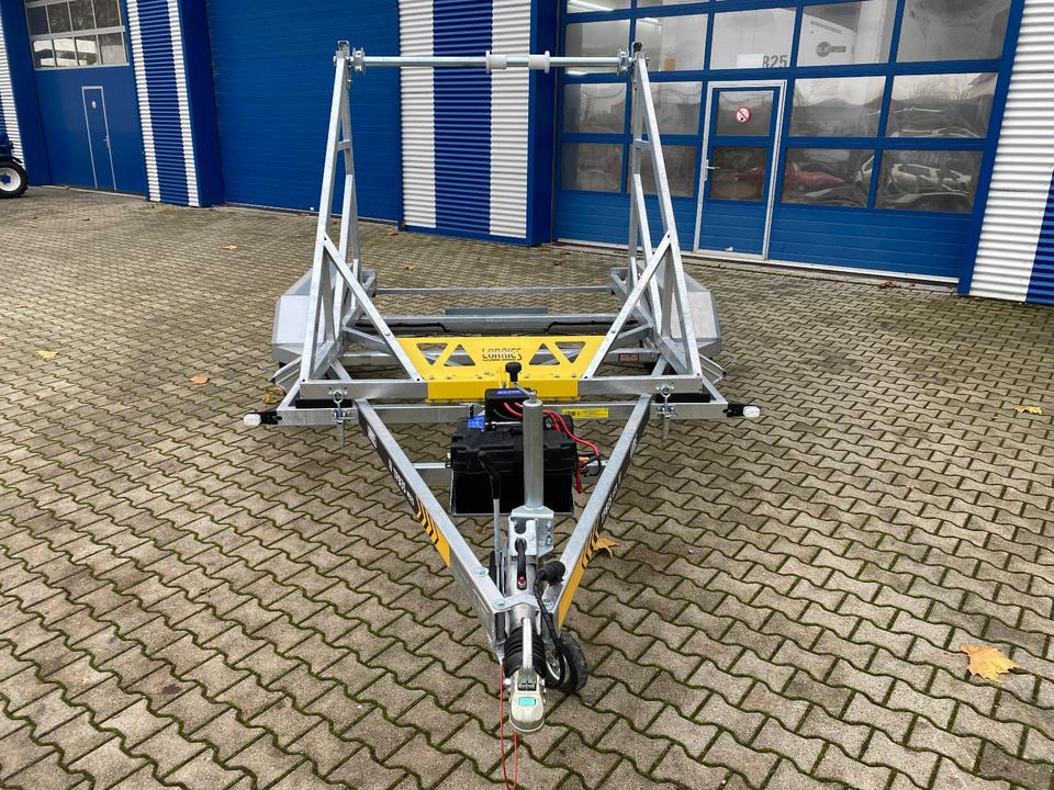 Vermietung / Kabelanhänger 3500KG E-Winde / Nutzlast 2825KG / Kabeltrommel-Anhänger / Glasfaser/ 3 Tage - Reboque para bobinas: foto 2 Vermietung / Kabelanhänger 3500KG E-Winde / Nutzlast 2825KG / Kabeltrommel-Anhänger / Glasfaser/ 3 Tage - Reboque para bobinas: foto 2