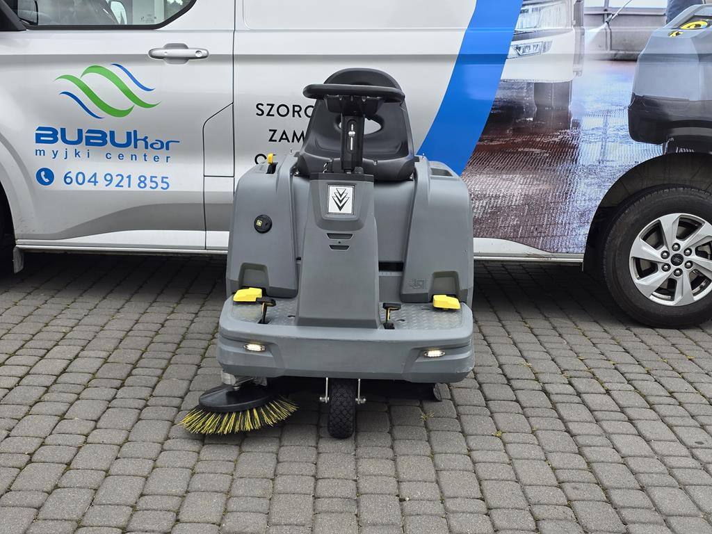 KÄRCHER Zamiatarka KARCHER KM 85/50 R Bp Pack 2019 R 91 HOURS - Varredora industrial: foto 3 KÄRCHER Zamiatarka KARCHER KM 85/50 R Bp Pack 2019 R 91 HOURS - Varredora industrial: foto 3