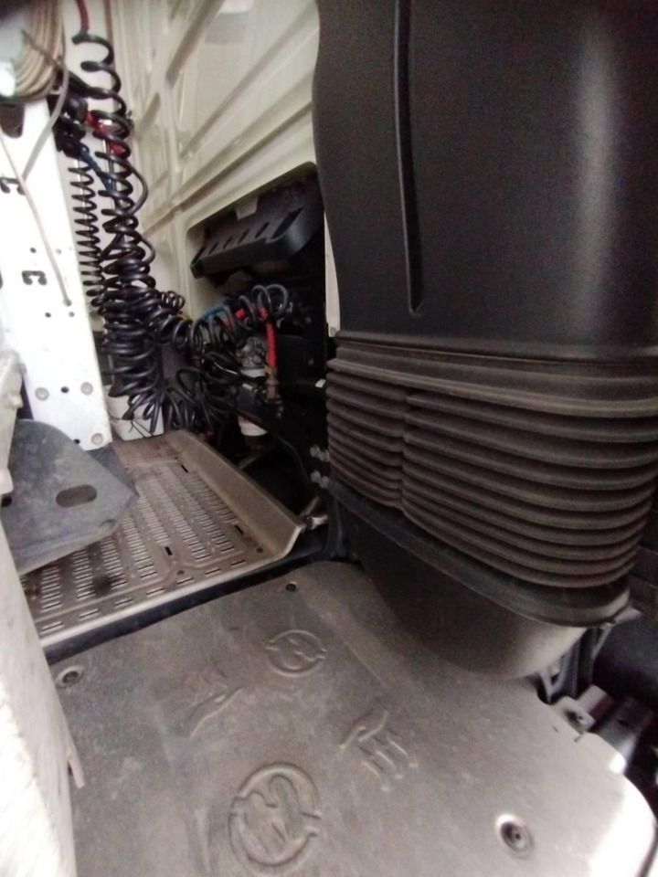 Tractor DAF XF 480 SSC: foto 13