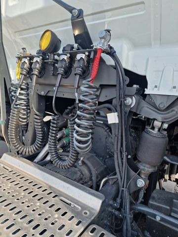 Tractor nuevo Iveco AS440ST*LNG*Standard*2022*2 Tanks: foto 22