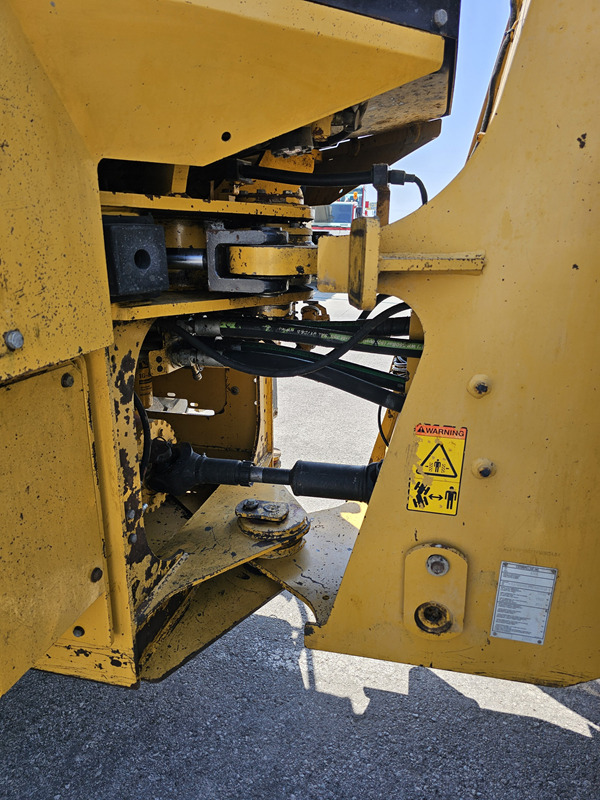 Carregadeira de rodas CATERPILLAR 930G: foto 14