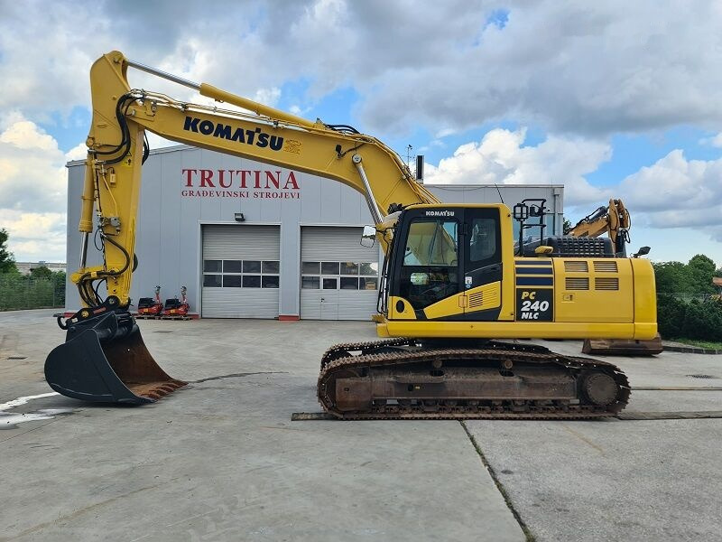 Komatsu PC240NLC-11 - Escavadora de rastos: foto 1 Komatsu PC240NLC-11 - Escavadora de rastos: foto 1
