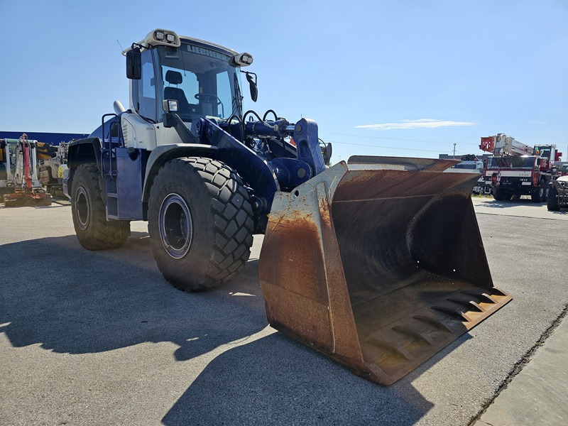 LIEBHERR L556 - Carregadeira de rodas: foto 5 LIEBHERR L556 - Carregadeira de rodas: foto 5