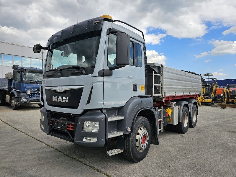 MAN TGS 26.440 6x4 EUR 6 Intarder kipper - Caminhão basculante: foto 4 MAN TGS 26.440 6x4 EUR 6 Intarder kipper - Caminhão basculante: foto 4