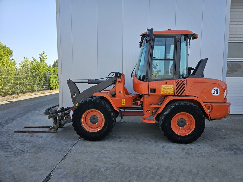 VOLVO L30G - Carregadeira de rodas: foto 2 VOLVO L30G - Carregadeira de rodas: foto 2