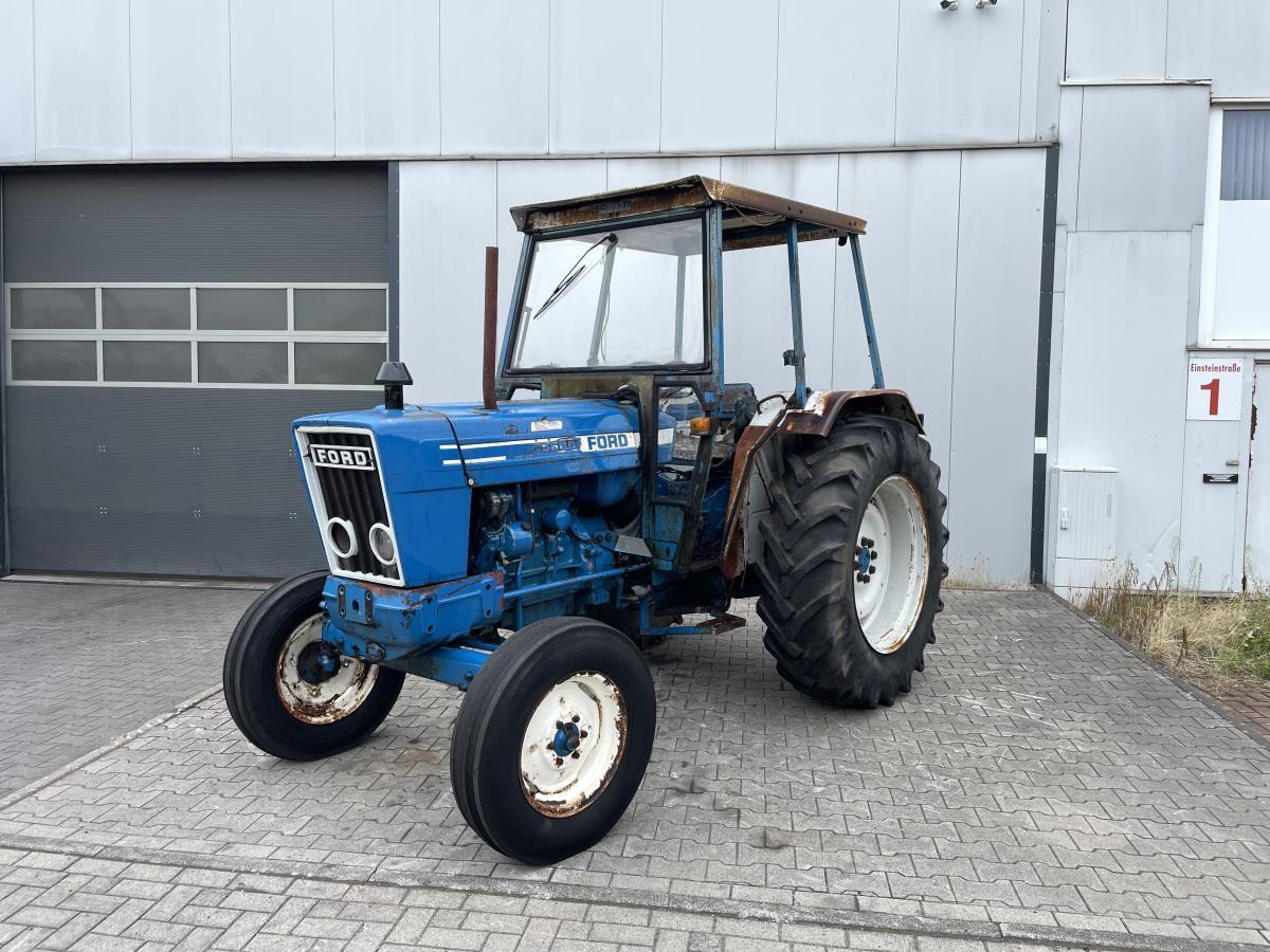 Ford 5600 - Trator: foto 1 Ford 5600 - Trator: foto 1