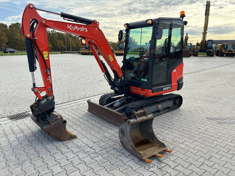 Kubota KX 027-4 - Mini escavadeira: foto 1 Kubota KX 027-4 - Mini escavadeira: foto 1