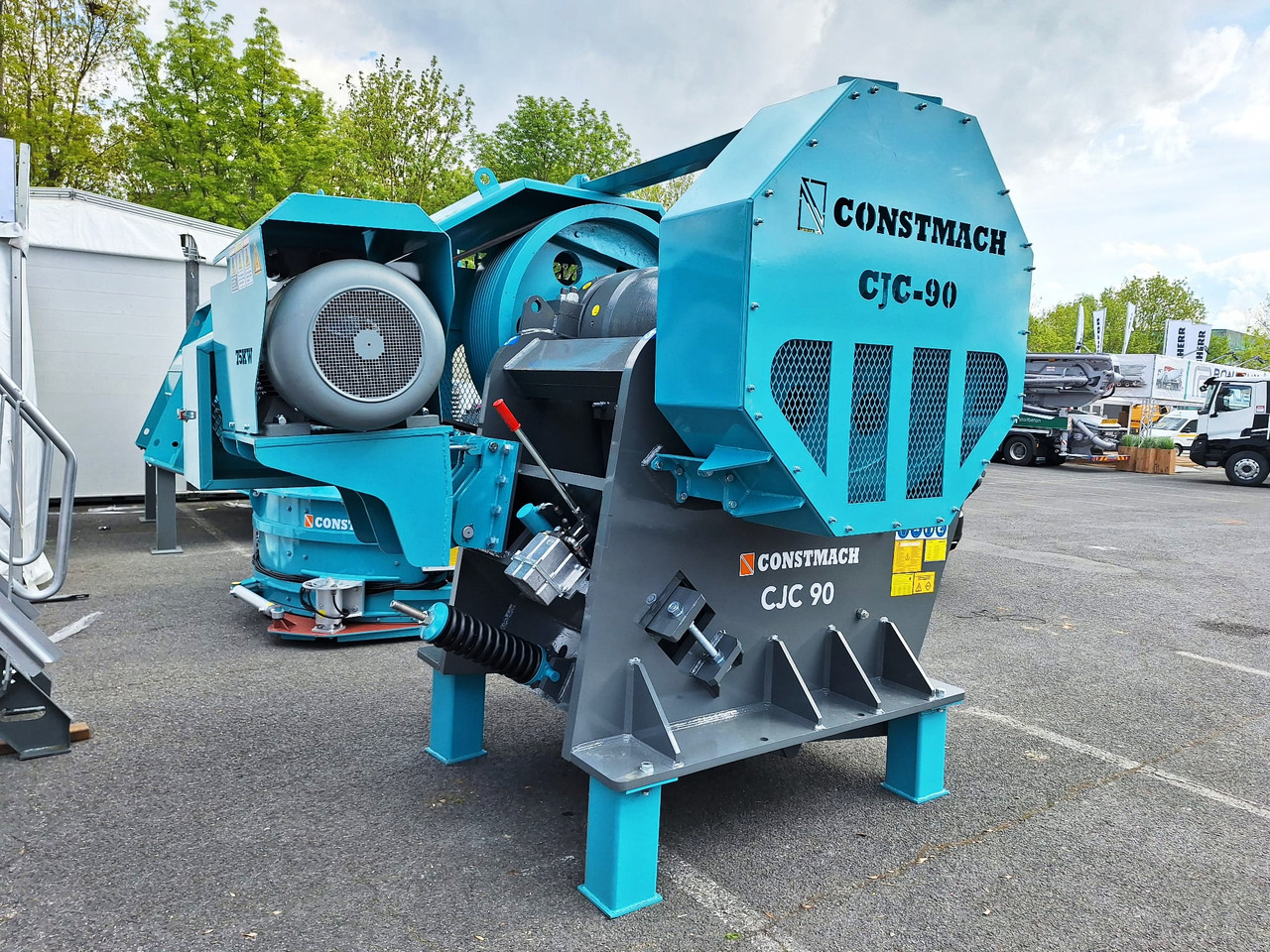 Constmach 420-850 Tph Backenbrecher Bester Preis - Britador de mandíbula: foto 1 Constmach 420-850 Tph Backenbrecher Bester Preis - Britador de mandíbula: foto 1