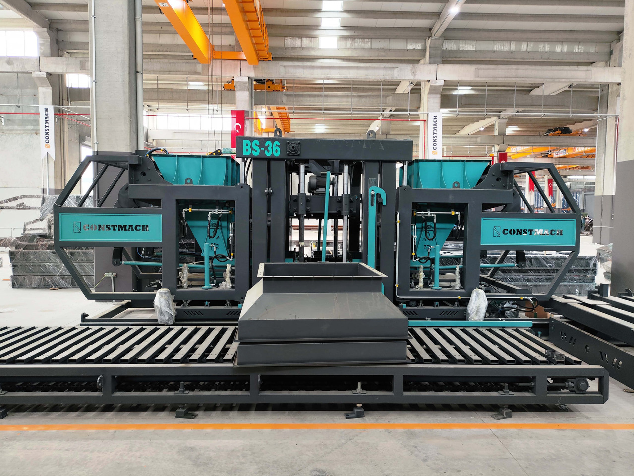 Constmach BS-30 Briquette Making Machine (Concrete Block Making Machine) - Máquina de fazer bloco: foto 1 Constmach BS-30 Briquette Making Machine (Concrete Block Making Machine) - Máquina de fazer bloco: foto 1