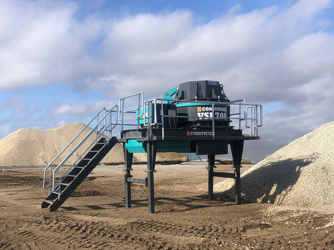Constmach Vertical Shaft Impact Stone Crusher 190-250 TPH - Britador de impacto: foto 1 Constmach Vertical Shaft Impact Stone Crusher 190-250 TPH - Britador de impacto: foto 1