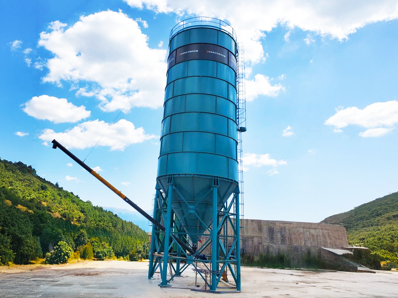 Constmach Zement Silo mit 500 Tonnen Kapazität - Silo de cimento: foto 1 Constmach Zement Silo mit 500 Tonnen Kapazität - Silo de cimento: foto 1