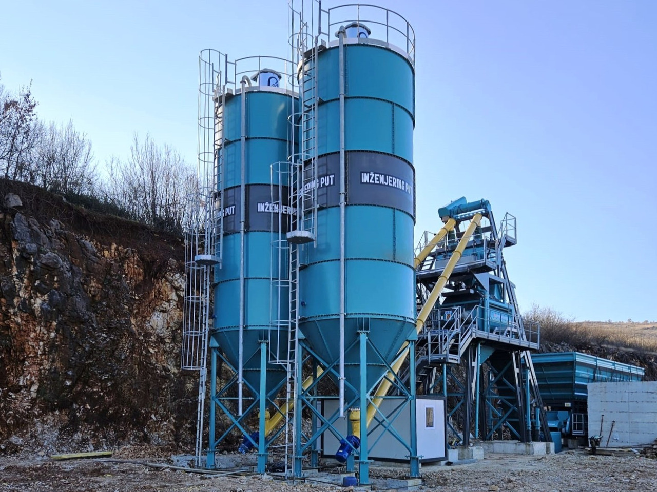 Constmach Zement Silo mit 75 Tonnen Kapazität - Silo de cimento: foto 1 Constmach Zement Silo mit 75 Tonnen Kapazität - Silo de cimento: foto 1