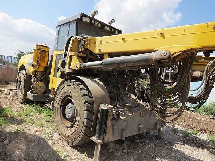 Epiroc E2C - Máquina de perfuração: foto 1 Epiroc E2C - Máquina de perfuração: foto 1