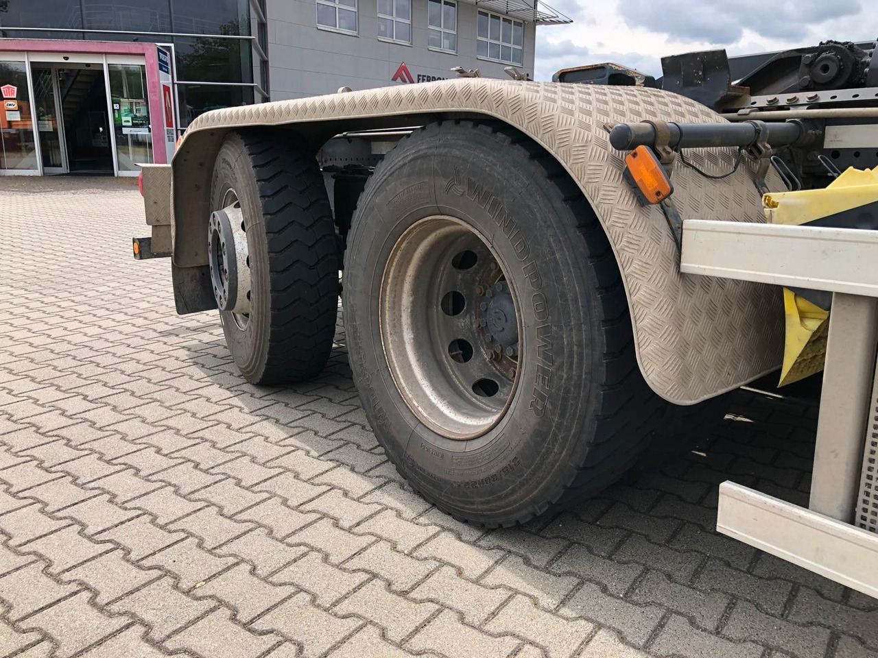 Iveco X-Way 480 Intarder*AHK*Lenk/LiftAchse*Meiller - Caminhão polibenne: foto 2 Iveco X-Way 480 Intarder*AHK*Lenk/LiftAchse*Meiller - Caminhão polibenne: foto 2