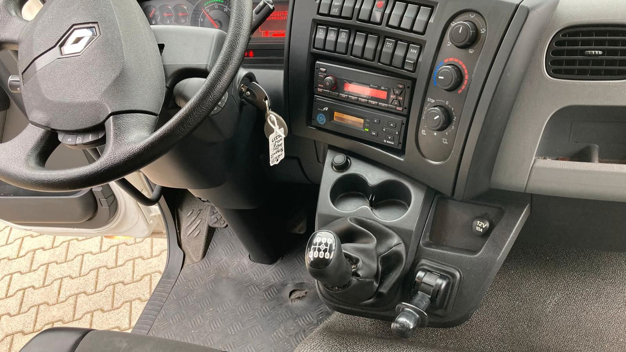 Caminhão furgão nuevo Renault D7.5 210 LOW  LBW Schaltgetriebe: foto 21