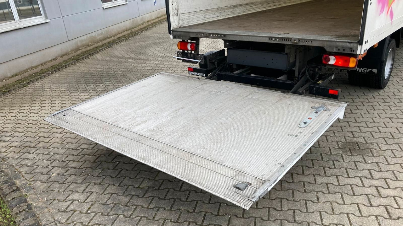 Caminhão furgão nuevo Renault D7.5 210 LOW  LBW Schaltgetriebe: foto 13
