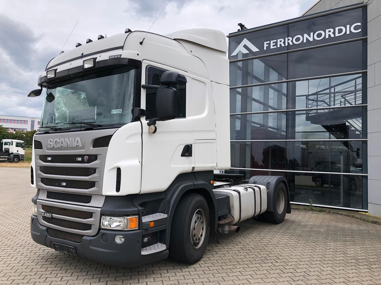 Scania R420 PTO*Automatik mit Kupplungspedale - Tractor: foto 2 Scania R420 PTO*Automatik mit Kupplungspedale - Tractor: foto 2
