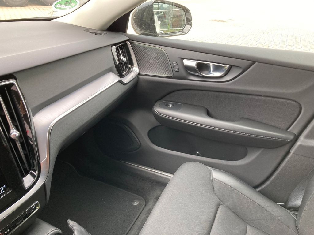 Carro perua Volvo V60 T6 AWD R-Design Expression Recharge Plug-In: foto 16
